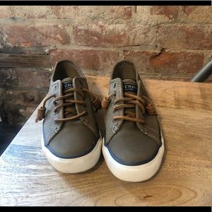 Olive green Sperrys 5